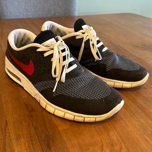 Mike - Eric Koston - Tennis Shoes - Black/Red/White - Size 9